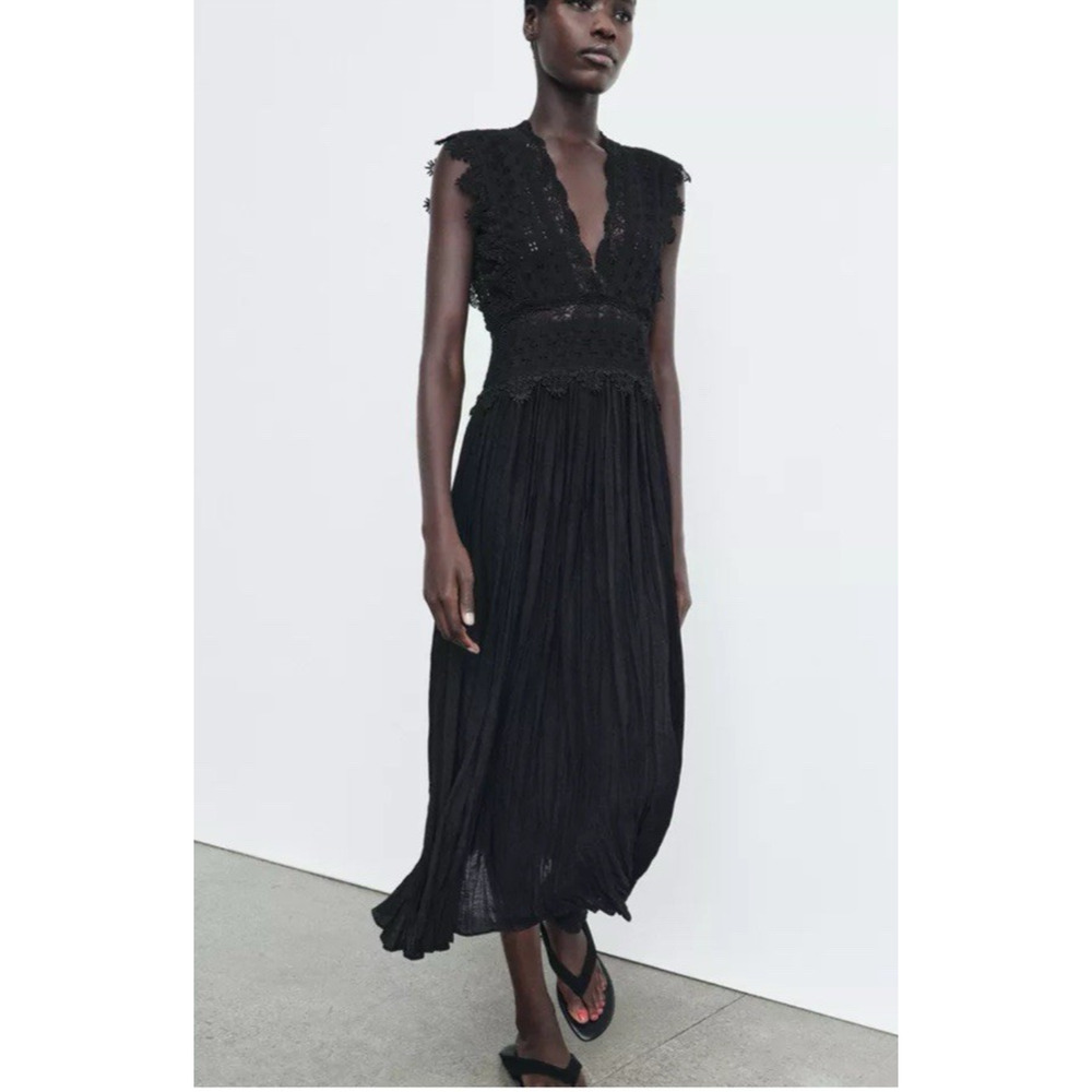 Women's Black Lace V-Neck Midi Dress